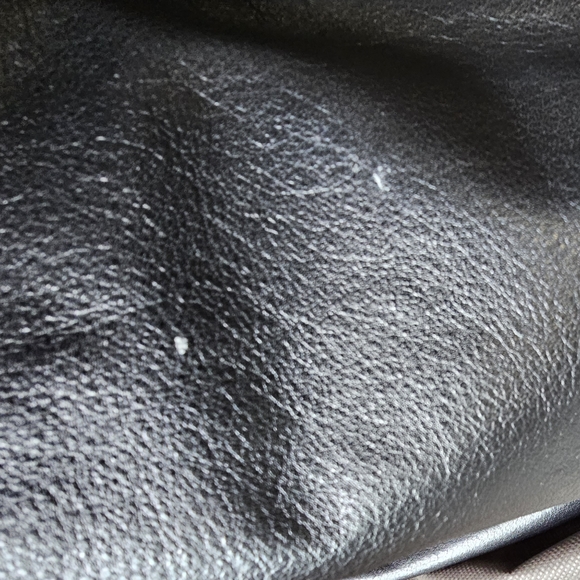 Danier Black Leather Jacket Ladies - Picture 4 of 5